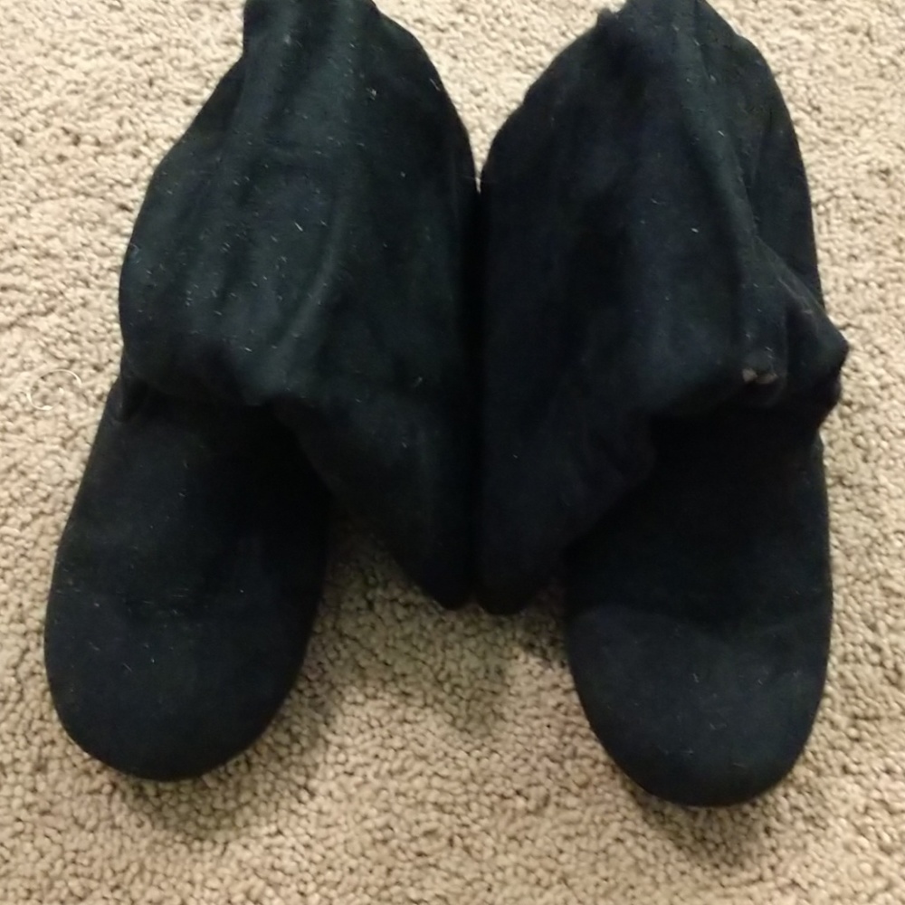 Boots - Picture 2 of 2